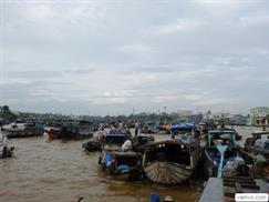 Cai Rang floating market 20