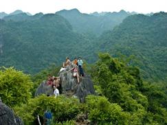 Vườn quốc gia Cát Bà - chinh phục đỉnh Ngự Lâm