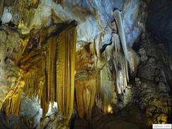 Thien Duong (paradise) cave 01