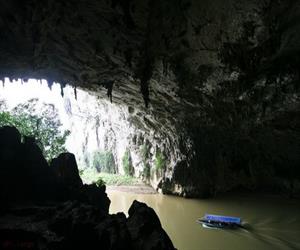 Puong grotto