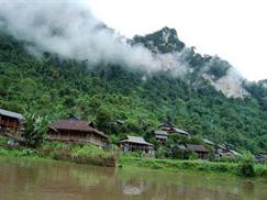 Homestay in Pac Ngoi village - Ba Be lake