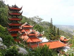 Núi Tà Cú - quần thể chùa với kiến trúc cổ kính