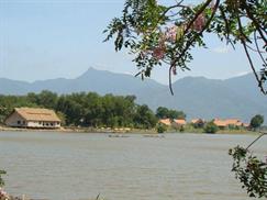 Hồ Lắk Resort với thiết kế hài hòa cảnh quan