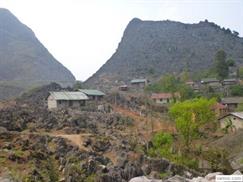 Cao nguyên đá Đồng Văn - ngôi làng trên núi tai mèo