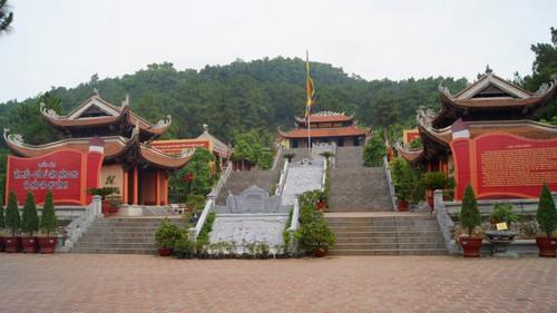 Cụm công trình đền thờ Chu Văn An Chí Linh