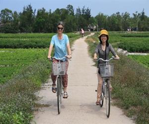 Phá Tam Giang - đạp xe đến thăm làng nghề