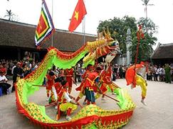 Đền Chử Đồng Tử Hưng Yên - múa rồng ở lễ hội