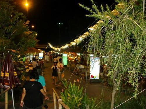 Nha Trang night market 01