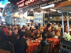 Chợ đêm Phú Quốc - cửa hàng ăn uống