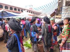 Sìn Hồ Lai Châu - chợ phiên đông đúc