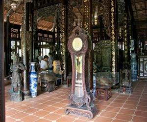 Làng cổ Phước Lộc Thọ trưng bày nhiều cổ vật quý