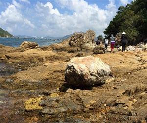 Đảo Nhất Tự Sơn - ghềnh đá muôn hình