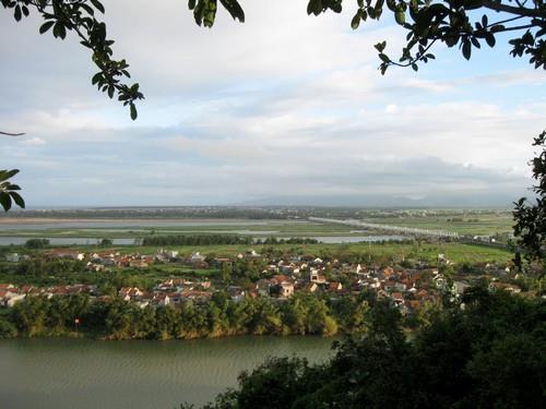Tháp Nhạn - Sông Đà Rằng