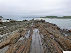 Đảo Cô Tô - gã khổng lồ nào đó đã cào lên bãi đá