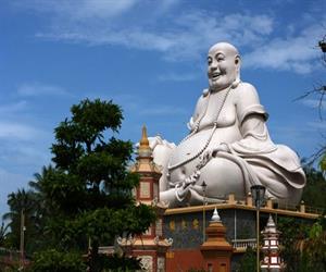 Chùa Vĩnh Tràng - tượng Phật cao 24m