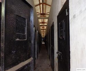 Nhà tù Côn Đảo - không gian ngột ngạt