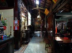 Nhà Lớn Long Sơn - kiến trúc bên trong