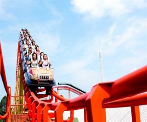 Tàu lượn siêu tốc Suối Tiên